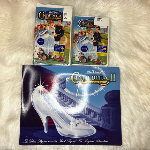 CINDERELLA II 2003 VHS/DVD & Lithograph Bundle - Picture 1 of 9